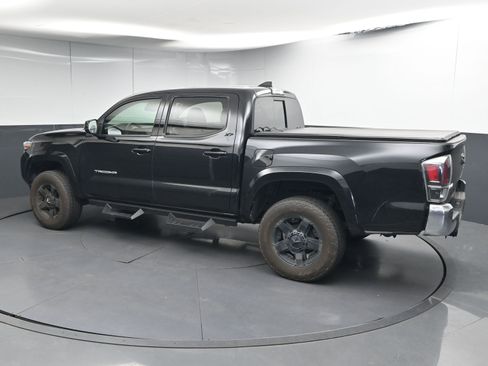 Used 2019 Toyota Tacoma SR5 image 6