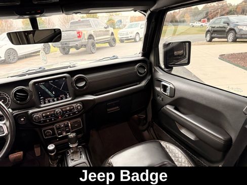 Used 2022 Jeep Gladiator Overland image 33