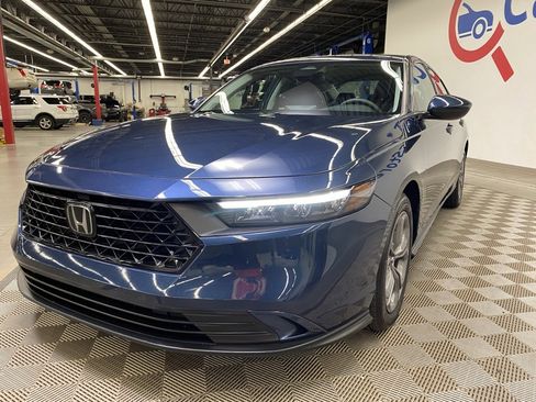 Used 2024 Honda Accord EX image 5