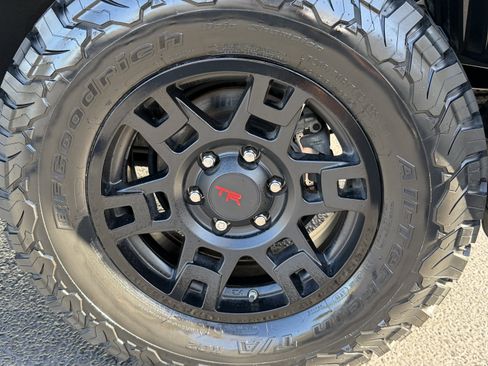 Used 2015 Toyota 4Runner TRD Pro image 9