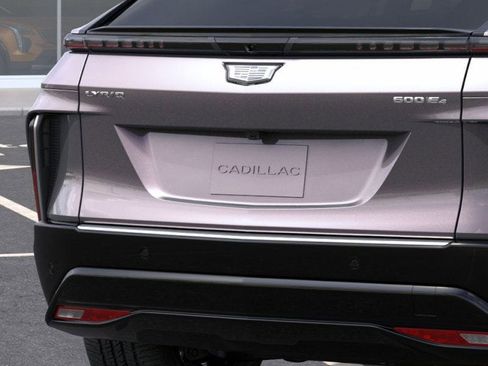 New 2025 Cadillac Lyriq Luxury image 14