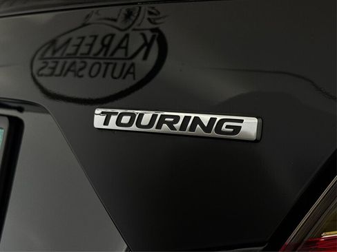 Used 2016 Honda Civic Touring image 19