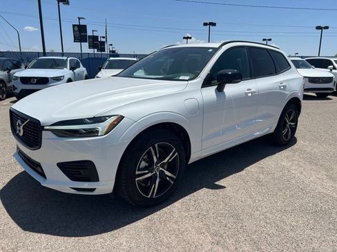Used 2021 Volvo XC60 T8 R-Design w/ Advanced Package AWD/4WD image 7