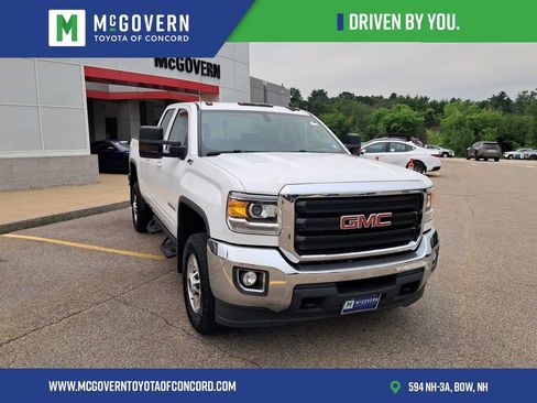 Used 2018 GMC Sierra 2500 SLE w/ HD SLE Preferred Plus Package AWD/4WD image 8