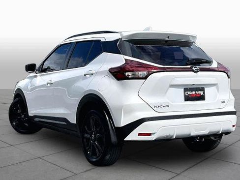 Certified 2024 Nissan Kicks SR w/ SR Premium Package FWD image 10