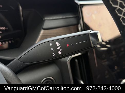 New 2026 GMC Acadia Denali Ultimate w/ LPO, Floor Liner Package AWD/4WD image 15