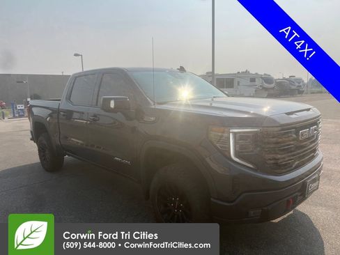 Used 2022 GMC Sierra 1500 AT4X AWD/4WD image 4