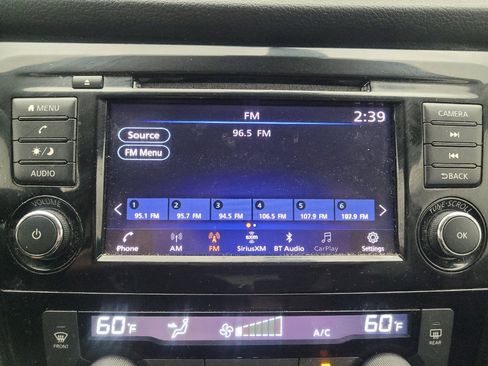 Used 2019 Nissan Rogue SV AWD/4WD image 25
