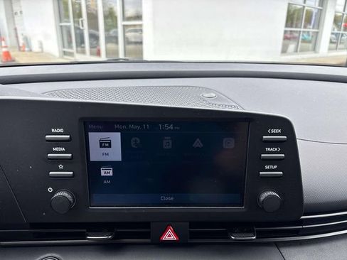 Certified 2025 Hyundai Elantra Sport FWD image 19