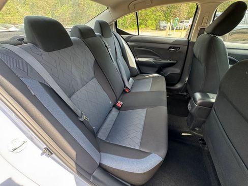 Used 2025 Nissan Versa SV image 35