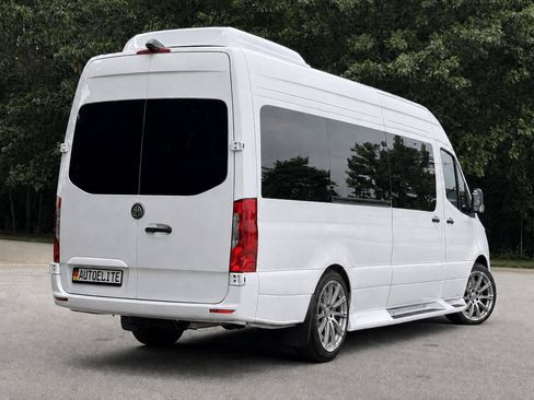 Used 2026 Mercedes-Benz Sprinter 2500 image 2