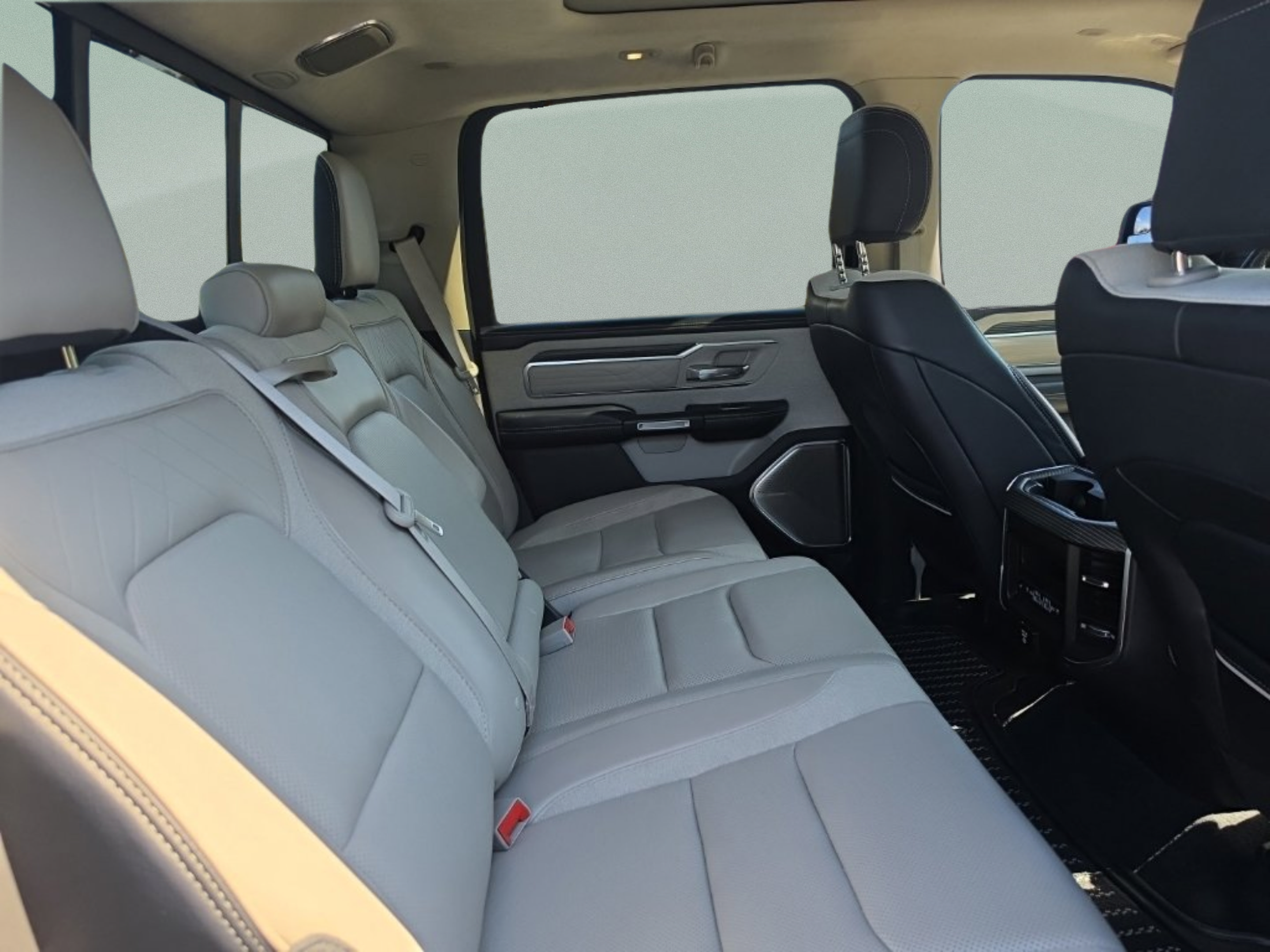 Used 2022 RAM 1500 Limited AWD/4WD image 28