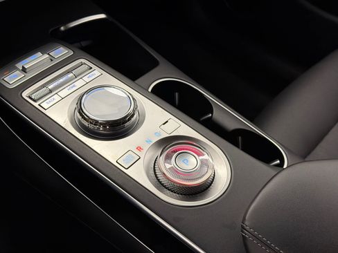 Used 2025 Genesis GV70 2.5T image 30