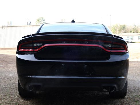 Used 2016 Dodge Charger R/T image 4