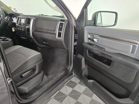 Used 2024 RAM 1500 Classic SLT image 38