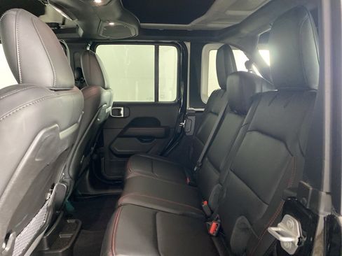 Used 2024 Jeep Wrangler Unlimited Rubicon w/ Safety Group image 14