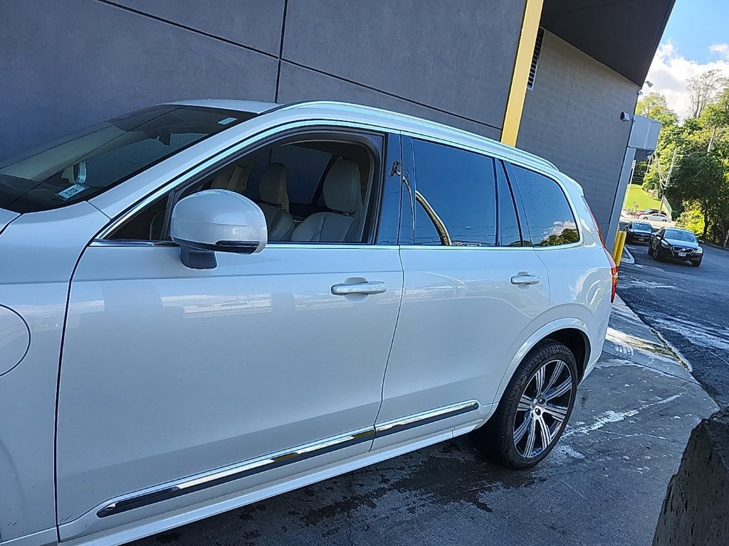 Used 2025 Volvo XC90 T8 Plus w/ Protection Package Premier AWD/4WD image 3