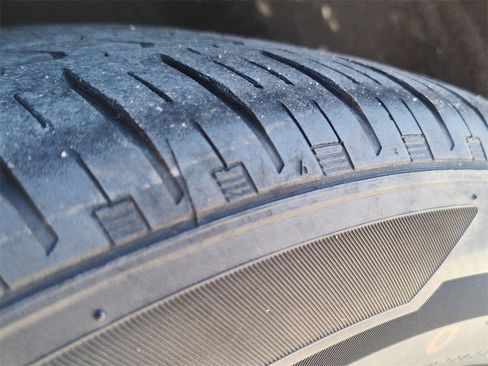 Used 2024 Buick Encore GX Sport Touring w/ Comfort Package image 18