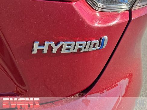 Certified 2022 Toyota Corolla LE image 3