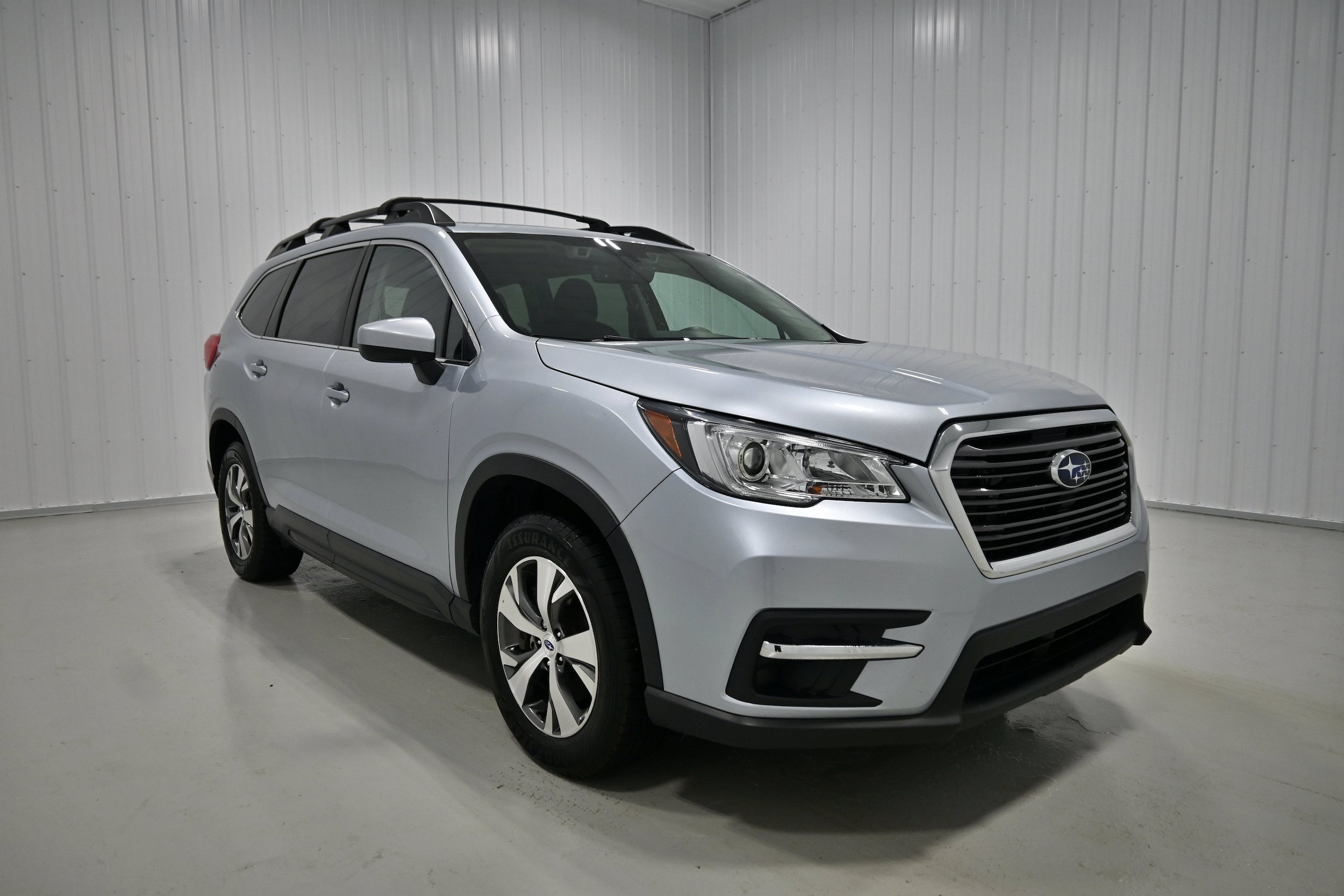 Used 2020 Subaru Ascent Premium w/ Convenience Package AWD/4WD image 3