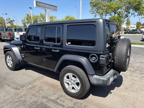Used 2019 Jeep Wrangler Unlimited Sport S AWD/4WD image 18