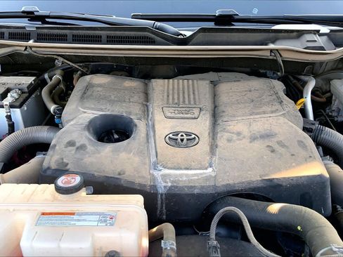 Used 2023 Toyota Tundra SR5 AWD/4WD image 31