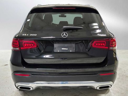 Used 2020 Mercedes-Benz GLC 300 4MATIC image 4