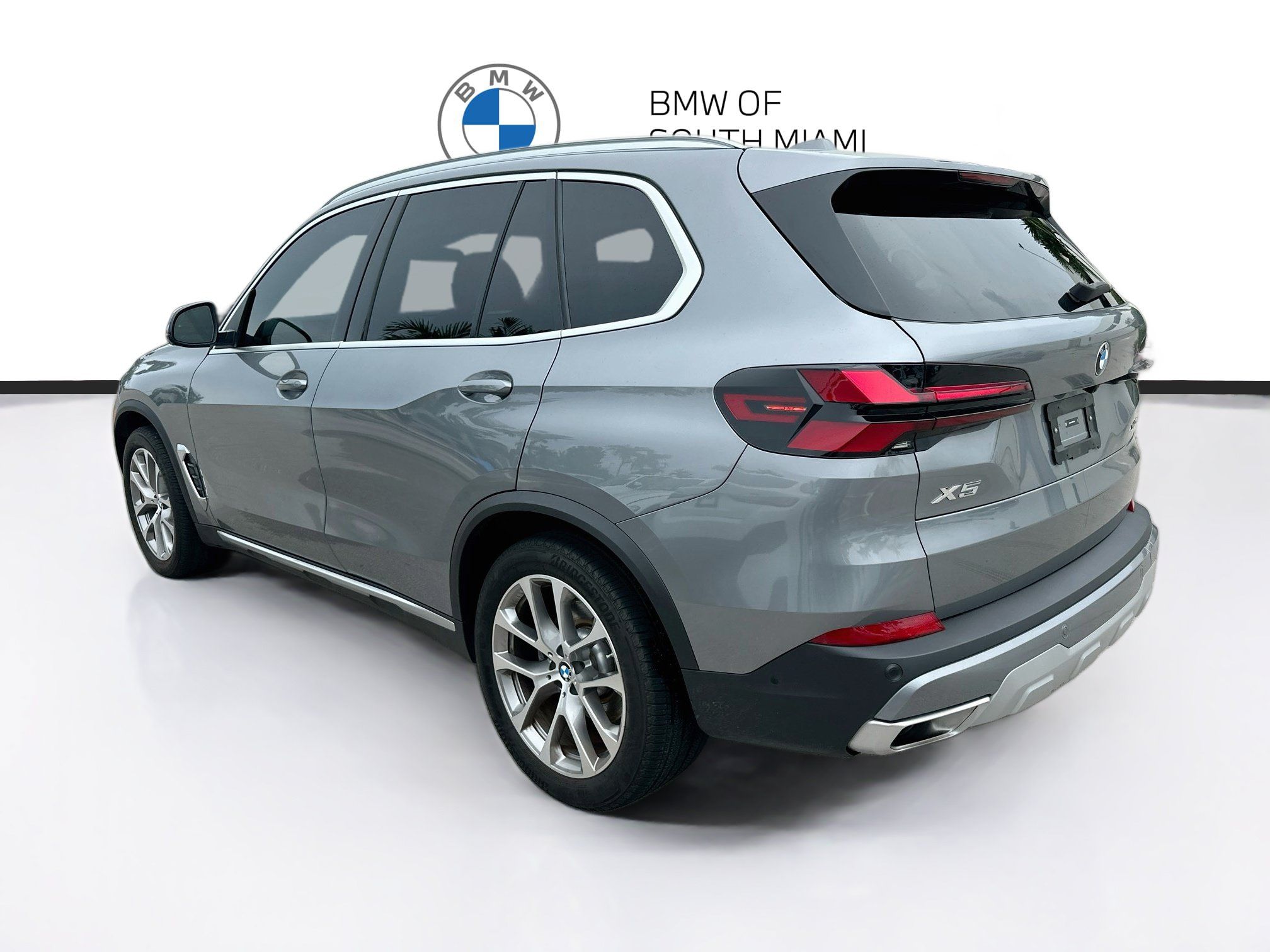 Certified 2025 BMW X5 xDrive40i w/ Premium Package AWD/4WD image 5
