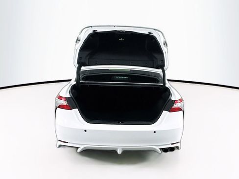 Used 2020 Toyota Camry SE FWD image 26