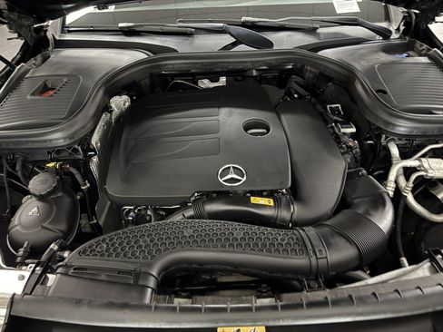 Used 2022 Mercedes-Benz GLC 300 image 40