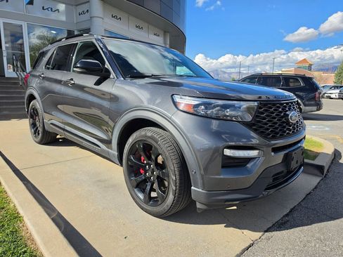 Used 2020 Ford Explorer ST w/ ST Street Pack image 3