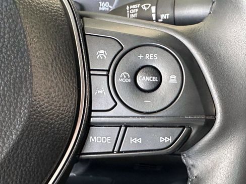 Certified 2025 Toyota Corolla SE FWD image 20