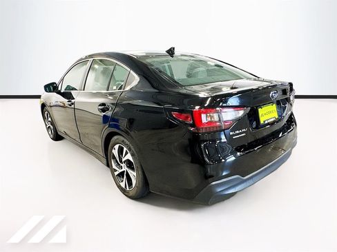 Used 2022 Subaru Legacy Premium AWD/4WD image 7