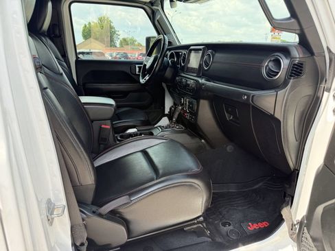 Used 2020 Jeep Gladiator Rubicon AWD/4WD image 37