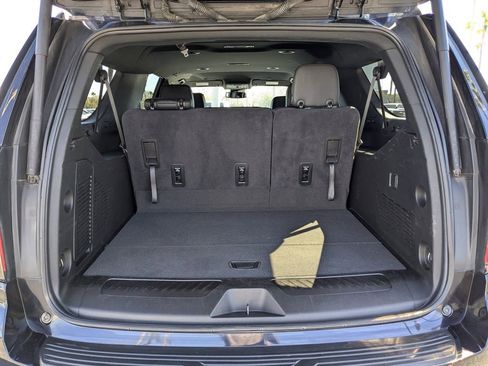 Used 2024 Chevrolet Suburban LT image 13