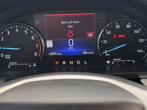 Used 2022 Ford Explorer XLT w/ Equipment Group 202A image 15