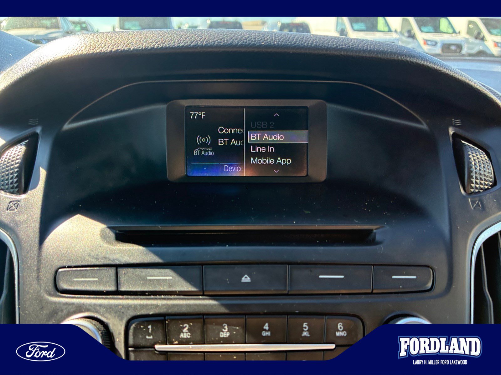 Used 2016 Ford Focus SE w/ Equipment Group 201A FWD image 27