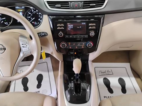 Used 2015 Nissan Rogue S FWD image 78