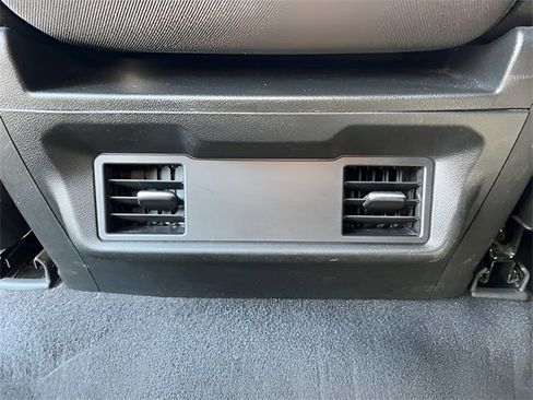 Used 2022 Chevrolet Silverado 1500 Custom image 30