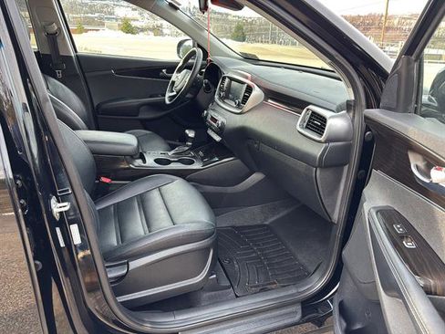 Used 2020 Kia Sorento EX image 20