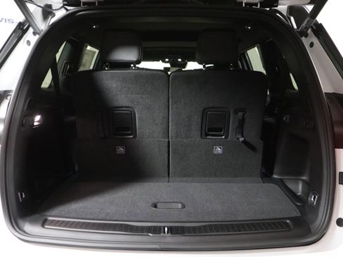 New 2025 Jeep Grand Cherokee L Altitude image 8