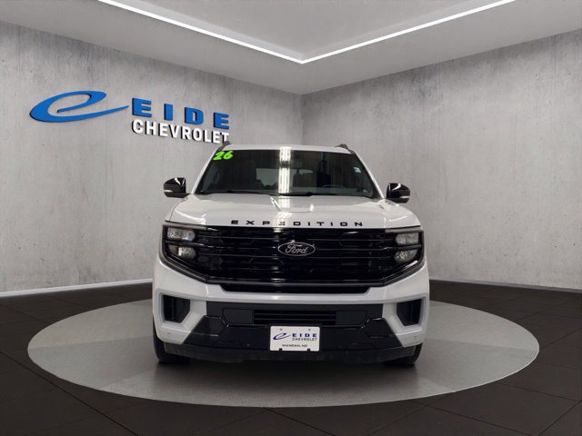 Used 2026 Ford Expedition Platinum w/ Stealth Appearance Package AWD/4WD image 10