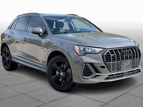 Used 2020 Audi Q3 2.0T Premium w/ Convenience Package image 2