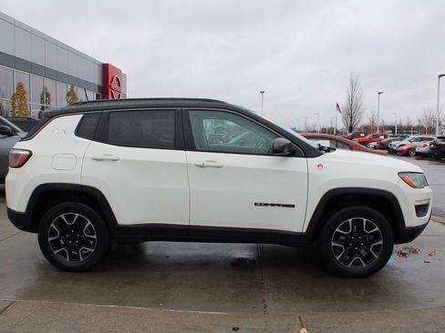 Used 2019 Jeep Compass Trailhawk image 6