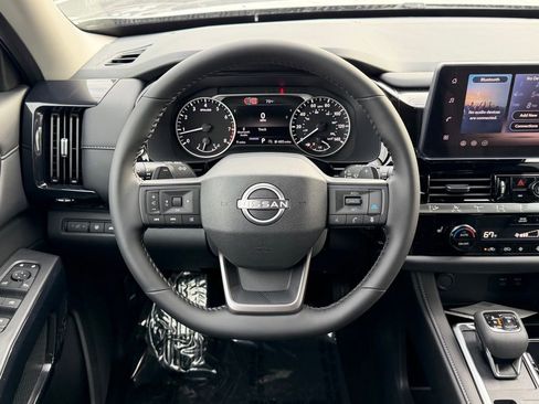 New 2026 Nissan Pathfinder SV image 20