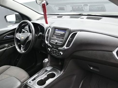 Used 2021 Chevrolet Equinox LT FWD image 10
