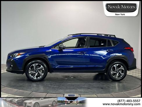 Used 2024 Subaru Crosstrek 2.0i Premium AWD/4WD image 5