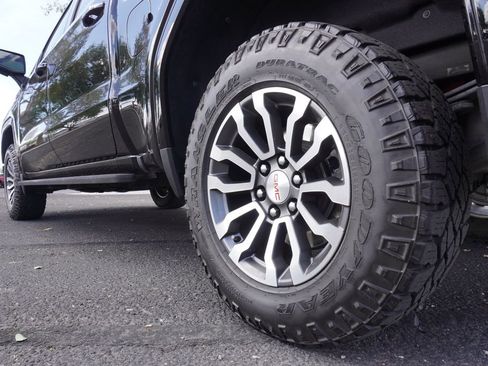 Certified 2022 GMC Sierra 1500 AT4 w/ AT4 Premium Package image 6