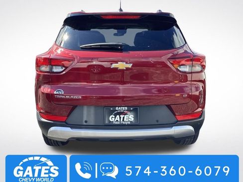 Used 2024 Chevrolet TrailBlazer LT w/ LT Cold Weather Package image 8