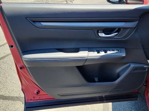 Used 2025 Honda CR-V EX image 12